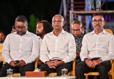 އެމްޑީޕީން މިރޭ ކާނިވާ ސަރަހައްދުގައި ބޭއްވި ޖަލްސާގައި ކުރީގެ ރައީސް އިބްރާހިމް މުހައްމަދު ސޯލިހު. --ފޮޓޯ: މިހާރު