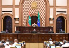 މަޖިލިސް -- ފޮޓޯ:  މަޖިލިސް